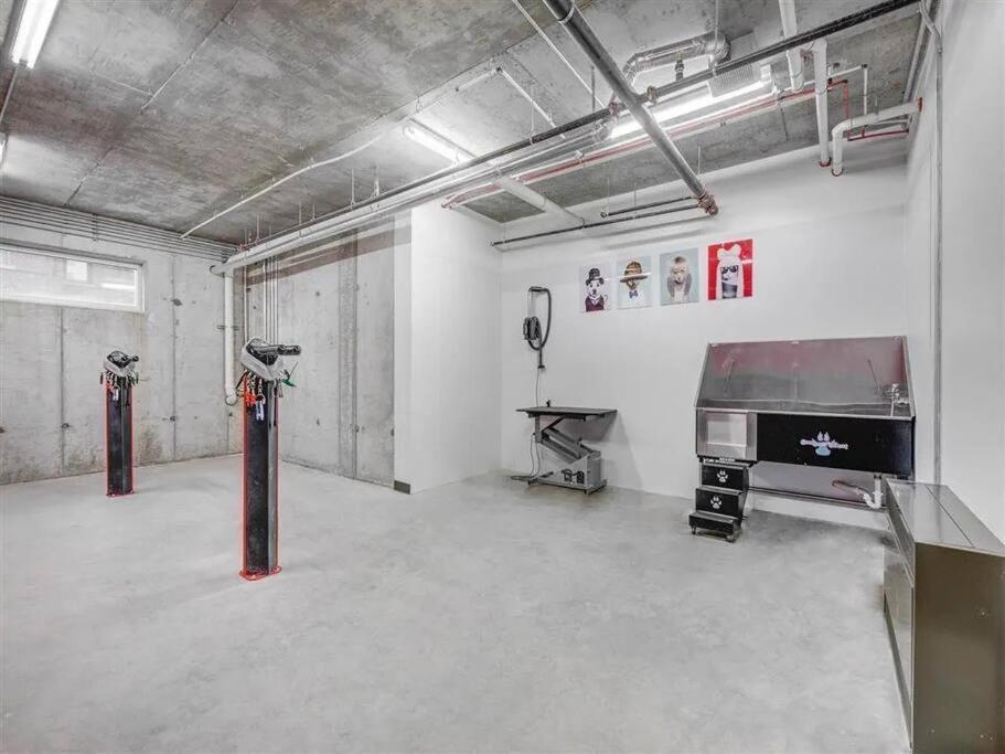 Apartment Luxurious Retreat In Slc *